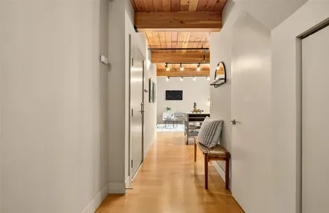 530 Broadway E Seattle WA 98102