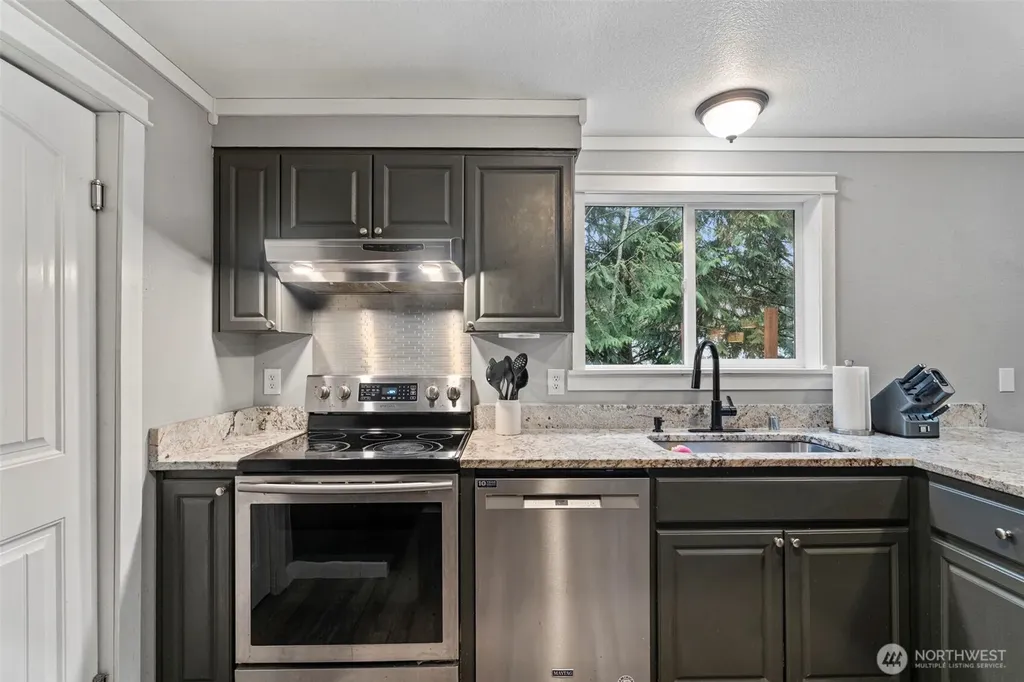 266 Bear View Drive Chehalis WA 98532