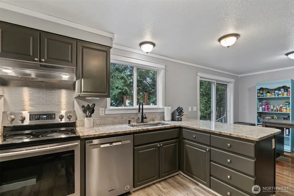 266 Bear View Drive Chehalis WA 98532