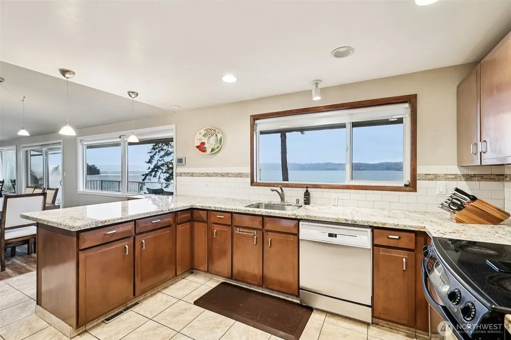 17340 Golden View Avenue La Conner WA 98257