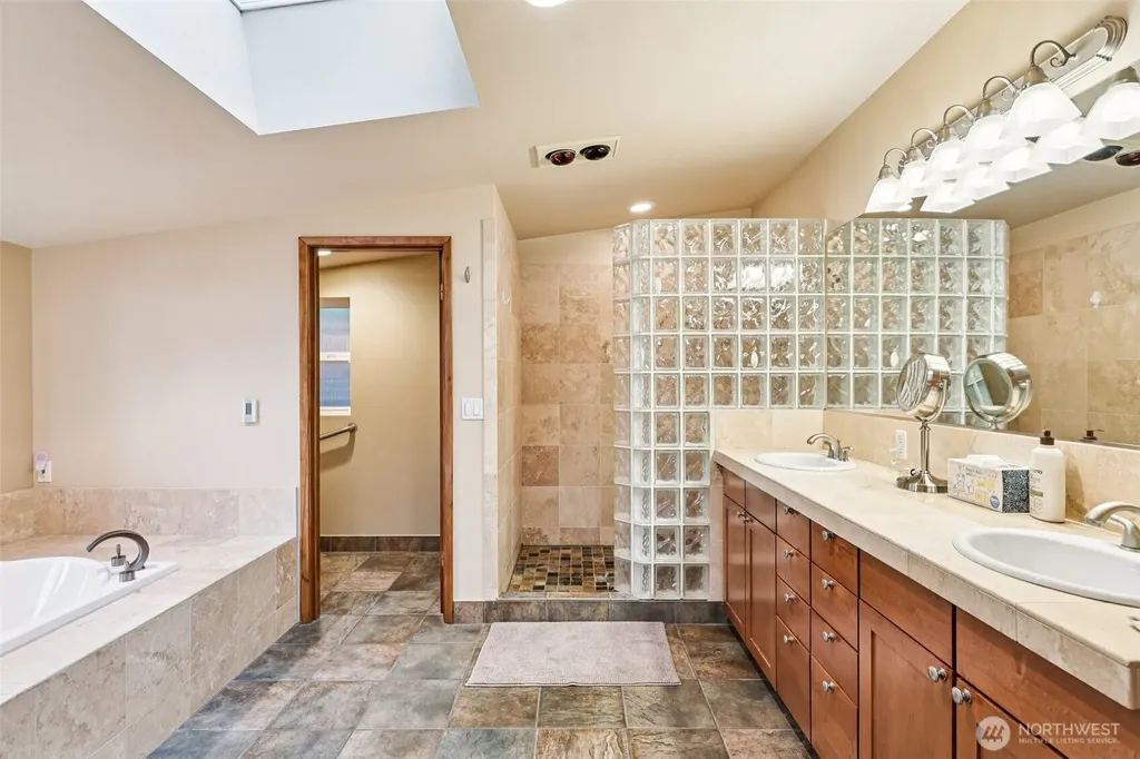 17340 Golden View Avenue La Conner WA 98257