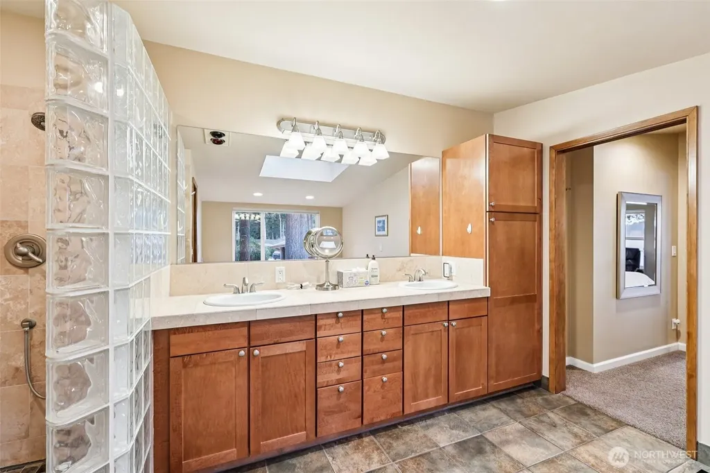 17340 Golden View Avenue La Conner WA 98257