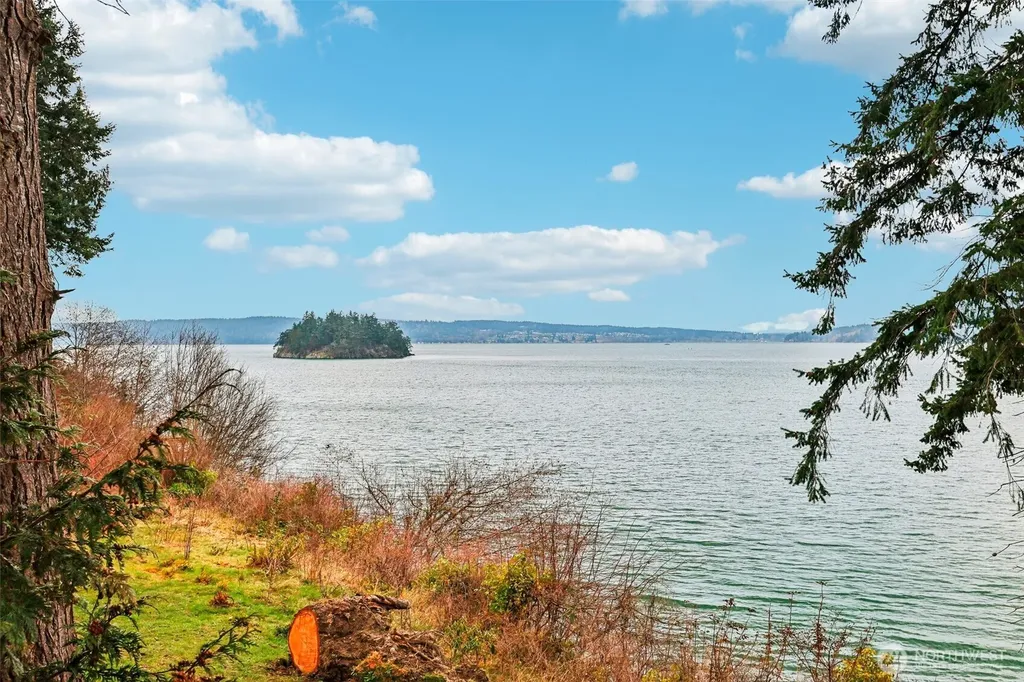17340 Golden View Avenue La Conner WA 98257