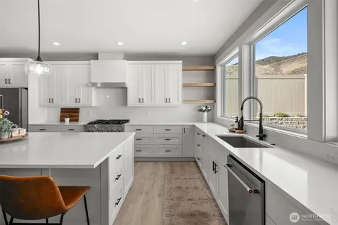 15008 Allison Place Entiat WA 98822