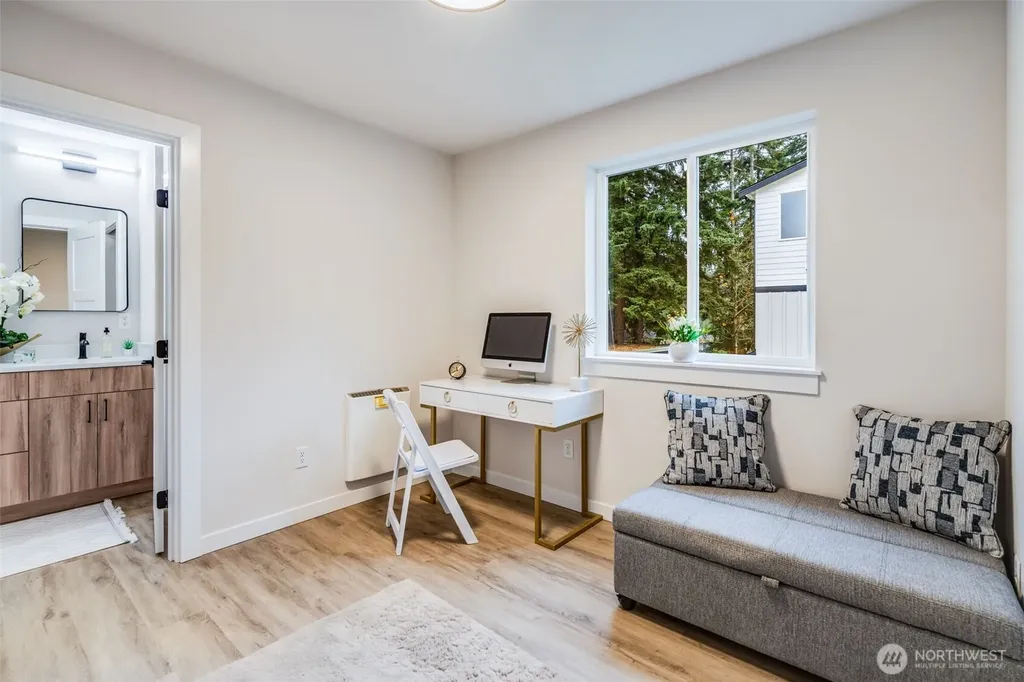 12531 25th Avenue NE Seattle WA 98125
