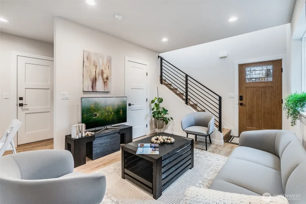 12531 25th Avenue NE Seattle WA 98125