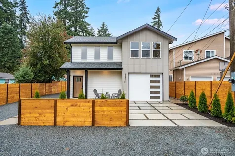12531 25th Avenue NE Seattle WA 98125