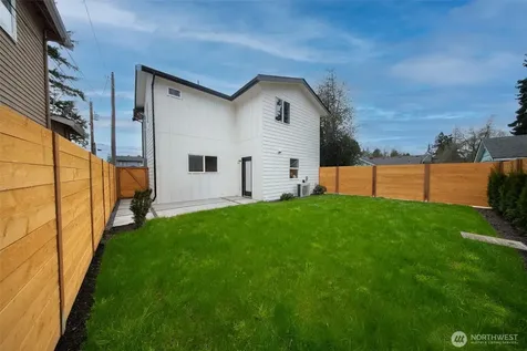 12531 25th Avenue NE Seattle WA 98125