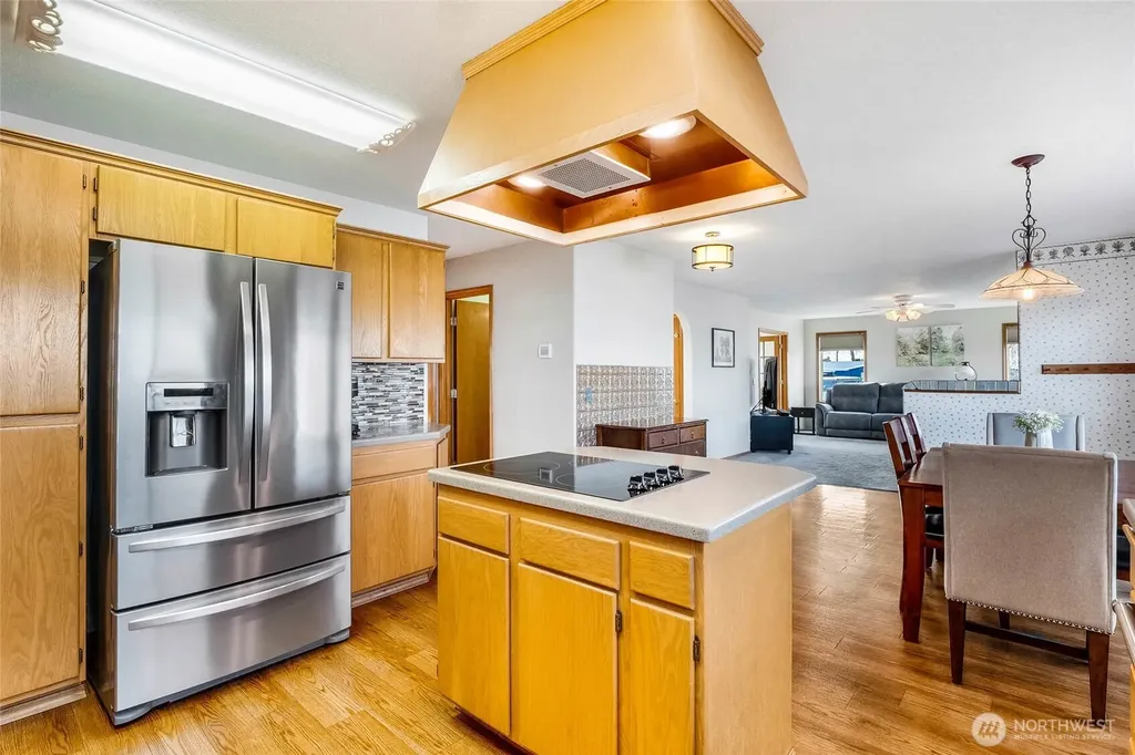 4114 Shorecrest Drive NE Moses Lake WA 98837