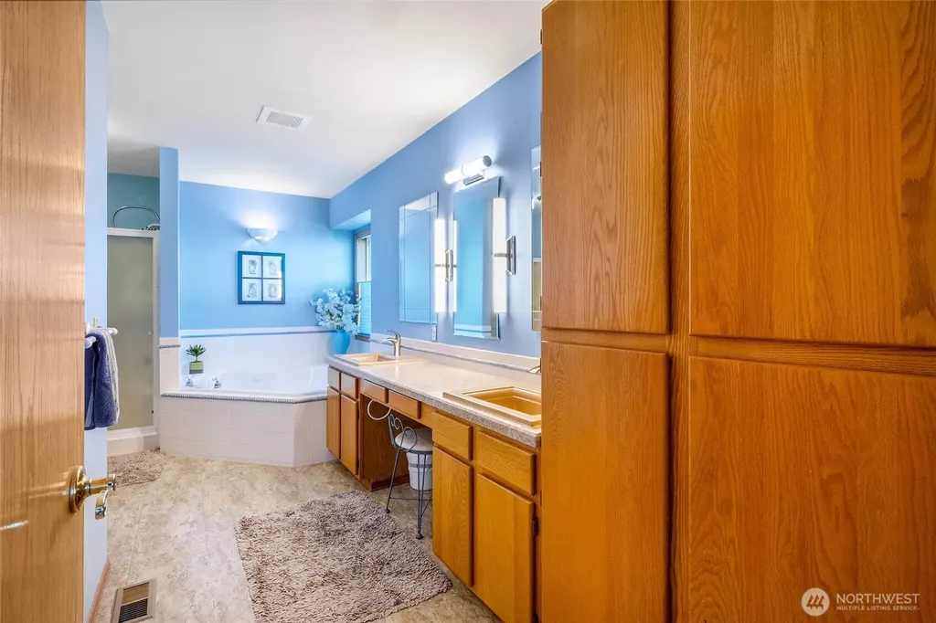 4114 Shorecrest Drive NE Moses Lake WA 98837