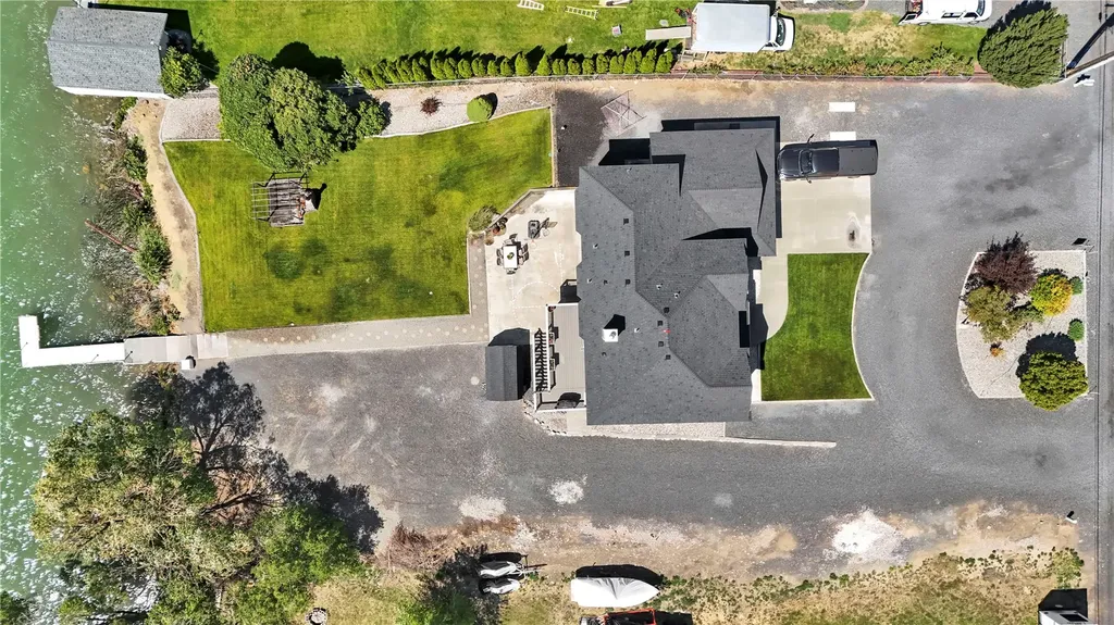 4114 Shorecrest Drive NE Moses Lake WA 98837