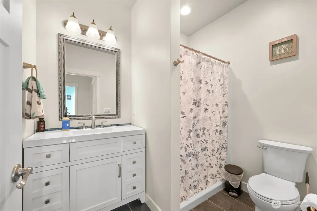 4761 S Golf Course Drive Blaine WA 98230