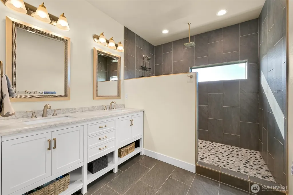 4761 S Golf Course Drive Blaine WA 98230