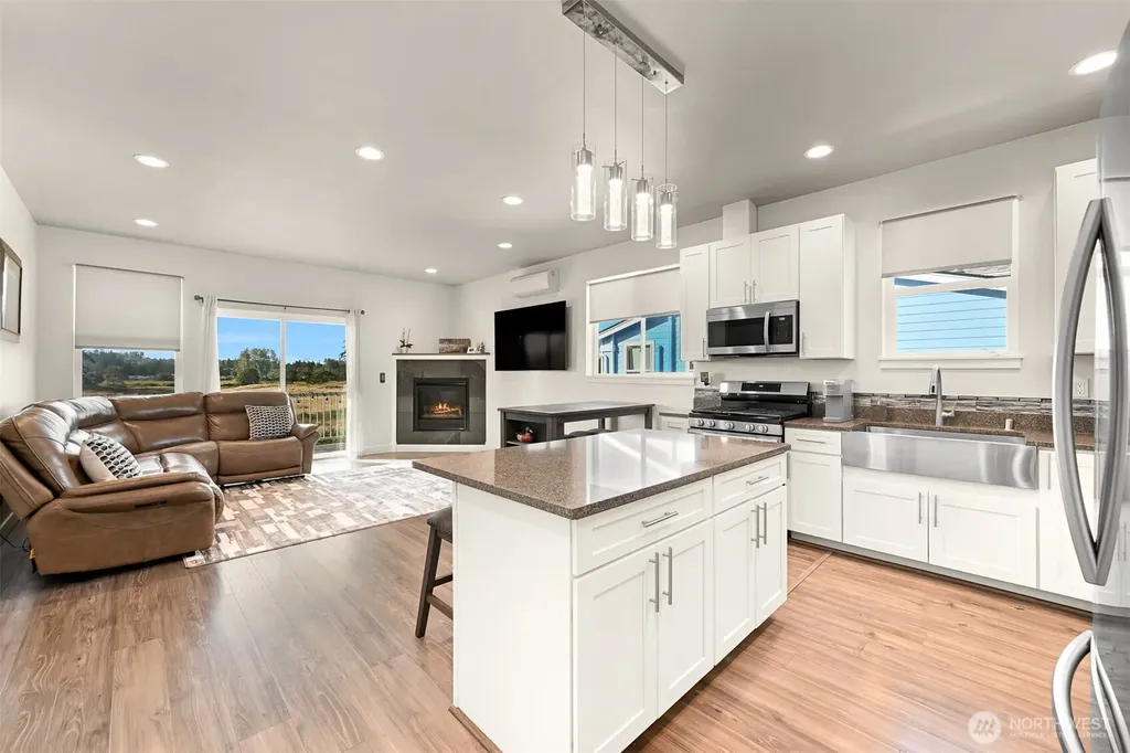 4761 S Golf Course Drive Blaine WA 98230