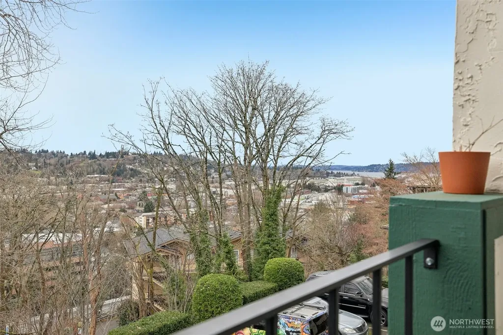 629 Cedar Avenue S Renton WA 98057