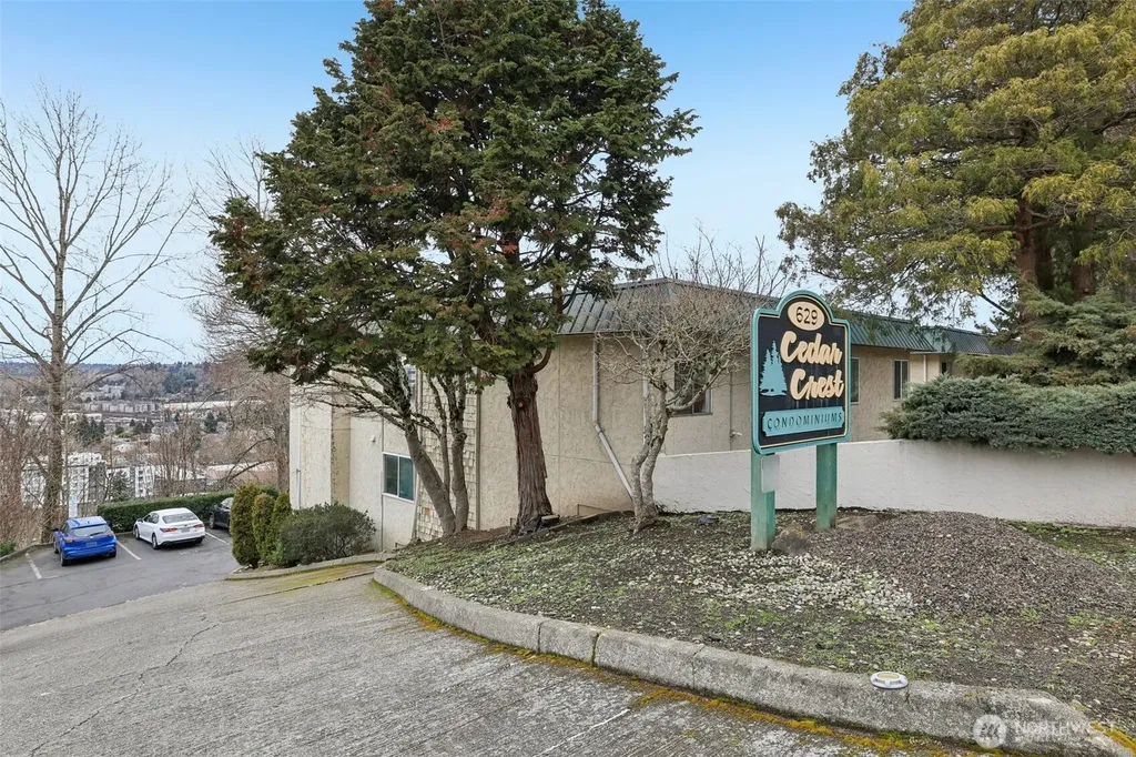 629 Cedar Avenue S Renton WA 98057