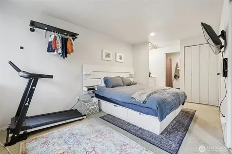 629 Cedar Avenue S Renton WA 98057
