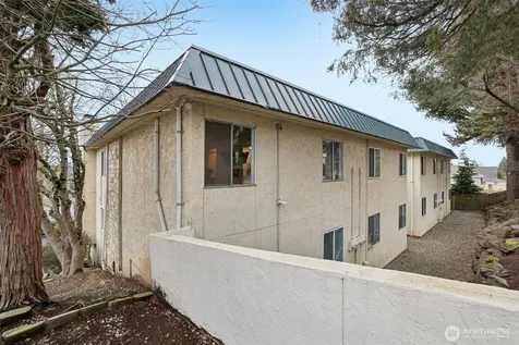 629 Cedar Avenue S Renton WA 98057