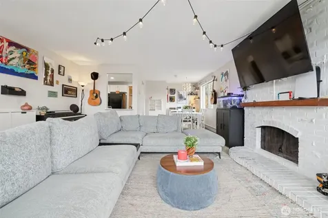 629 Cedar Avenue S Renton WA 98057