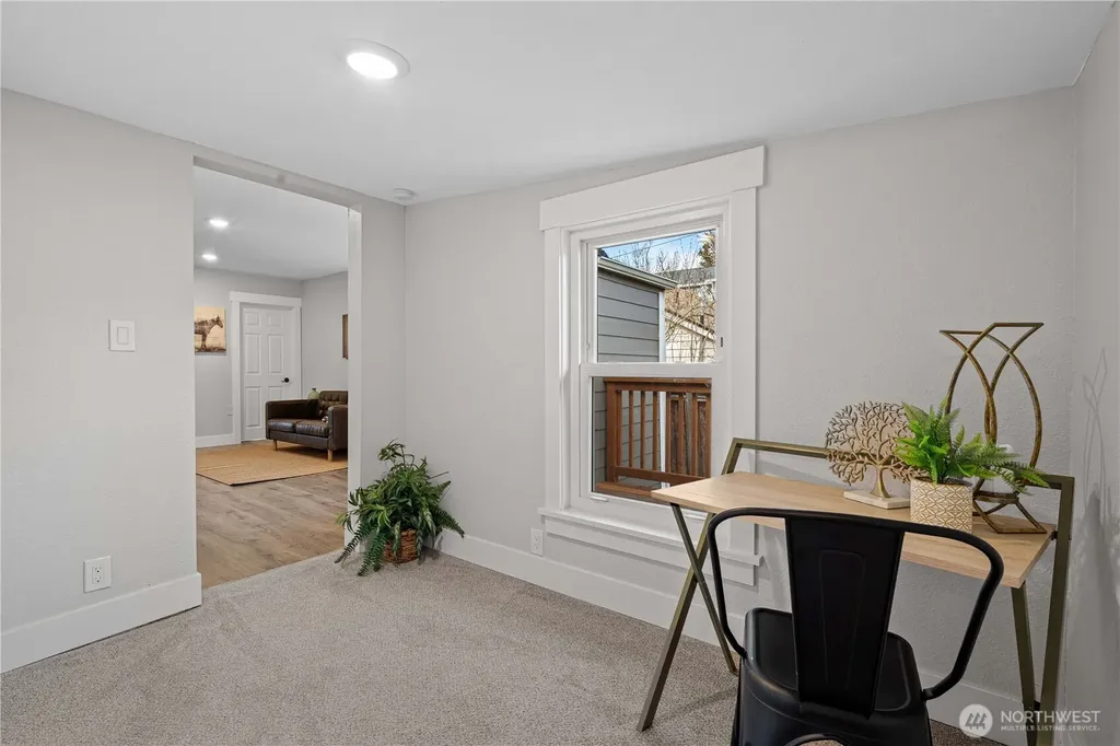 5526 20th Avenue S Seattle WA 98108