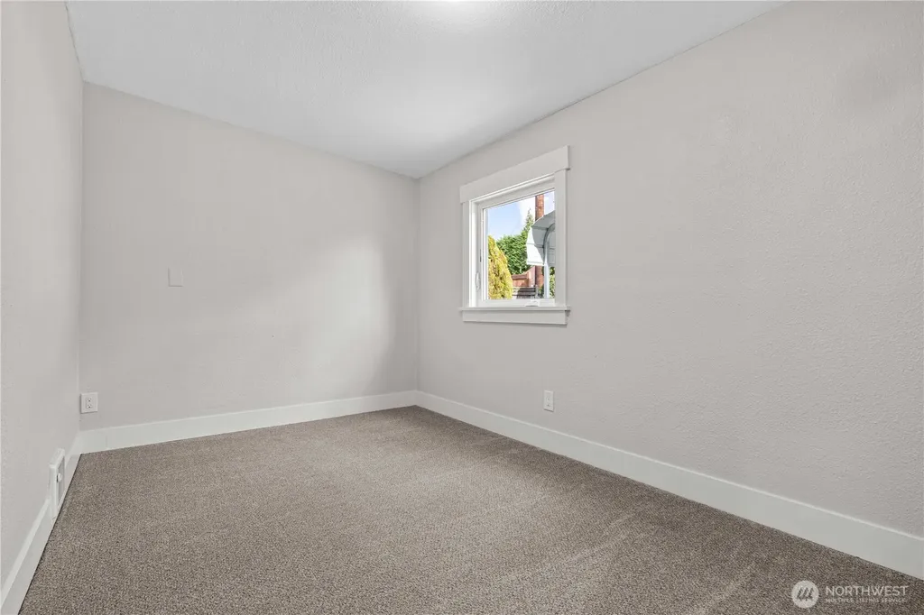 5526 20th Avenue S Seattle WA 98108