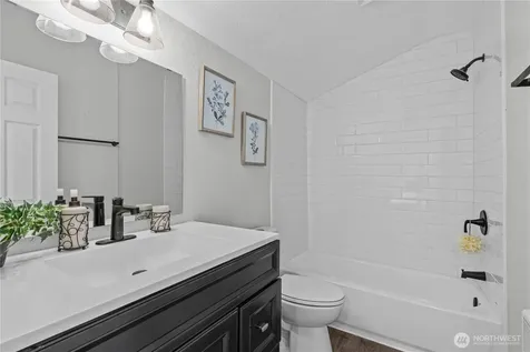 5526 20th Avenue S Seattle WA 98108