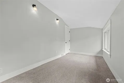 5526 20th Avenue S Seattle WA 98108