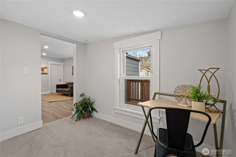 5526 20th Avenue S Seattle WA 98108