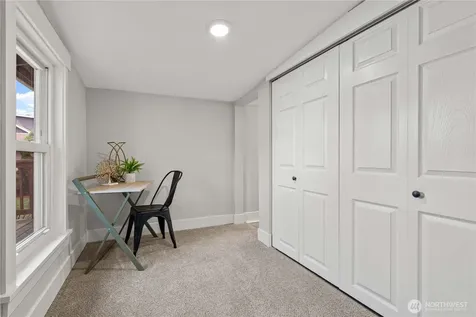 5526 20th Avenue S Seattle WA 98108