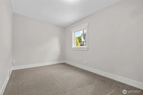 5526 20th Avenue S Seattle WA 98108