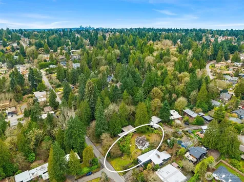 9229 45th Avenue NE Seattle WA 98115