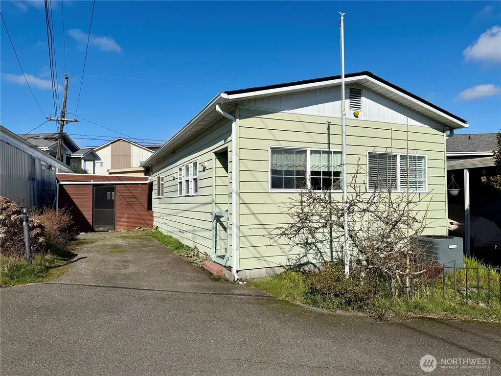 18501 52nd Avenue Lynnwood WA 98037