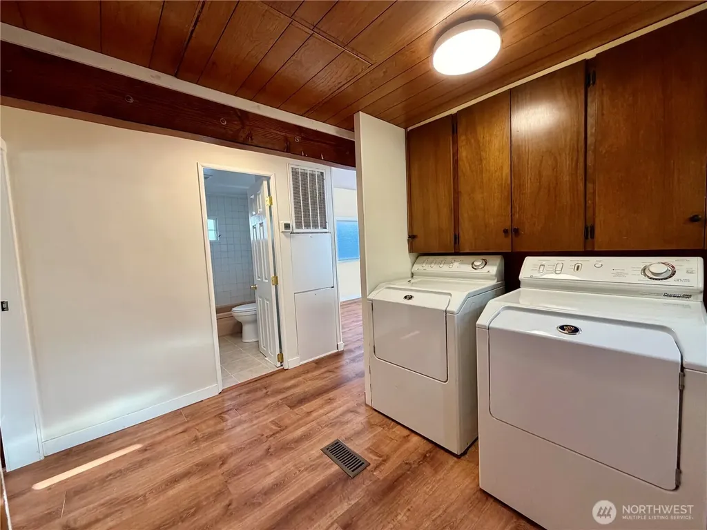 18501 52nd Avenue Lynnwood WA 98037
