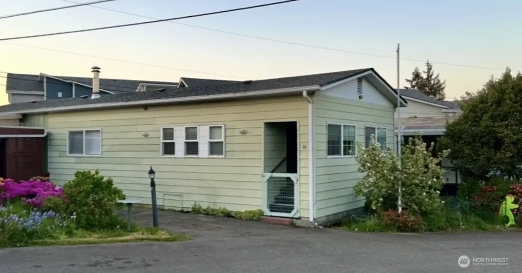 18501 52nd Avenue Lynnwood WA 98037