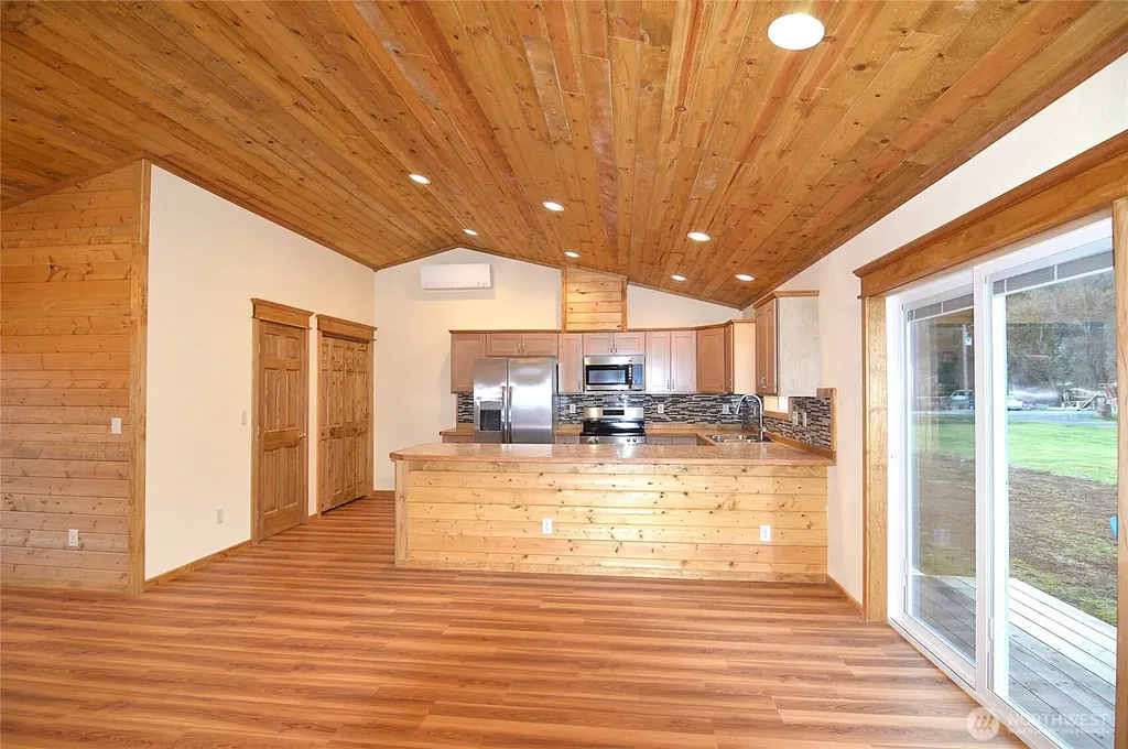 182 Frost Creek Road Glenoma WA 98336
