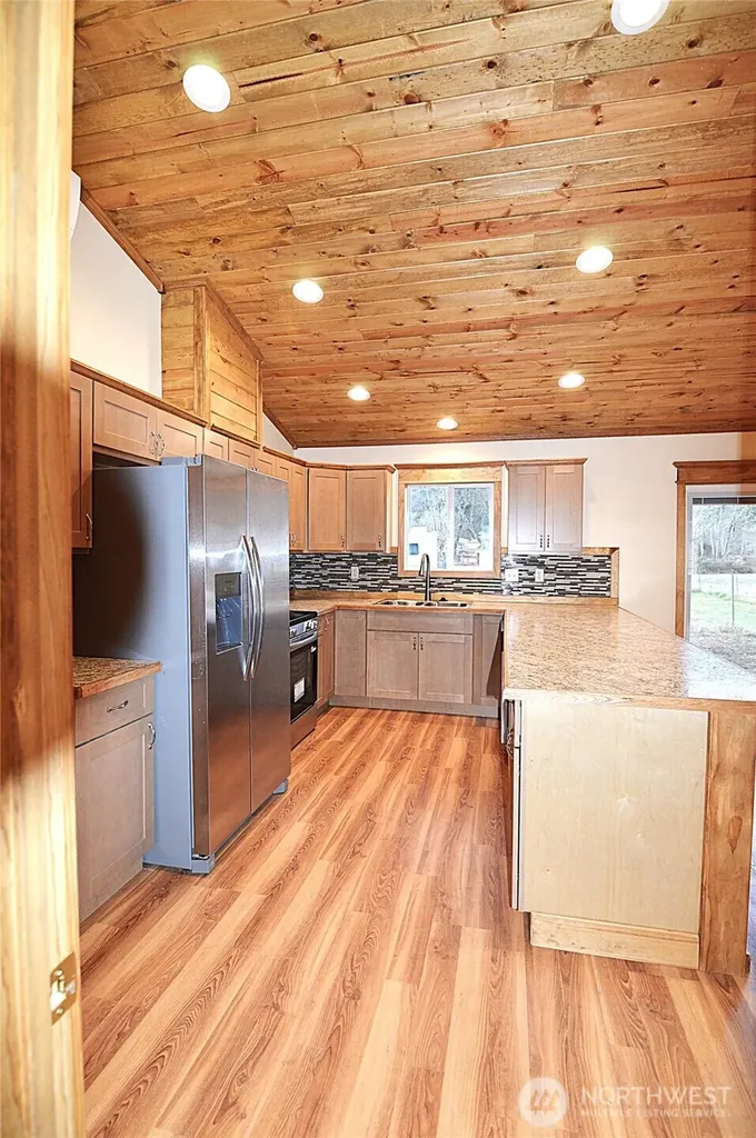 182 Frost Creek Road Glenoma WA 98336
