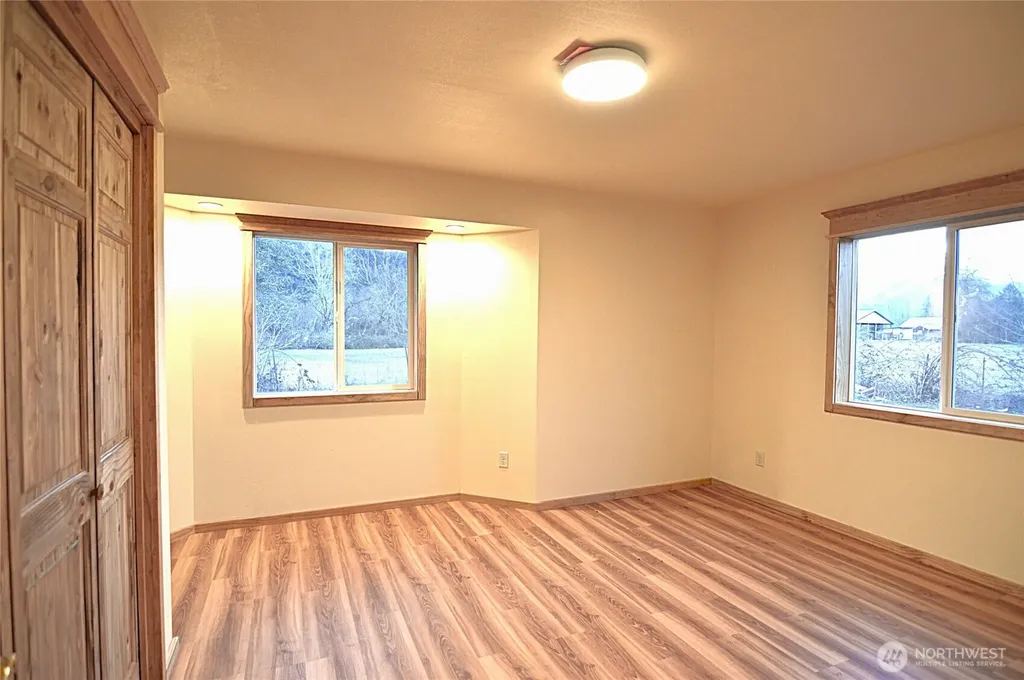 182 Frost Creek Road Glenoma WA 98336