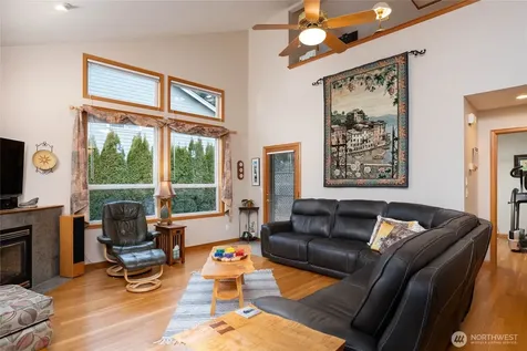 5005 109th Street NE Marysville WA 98271