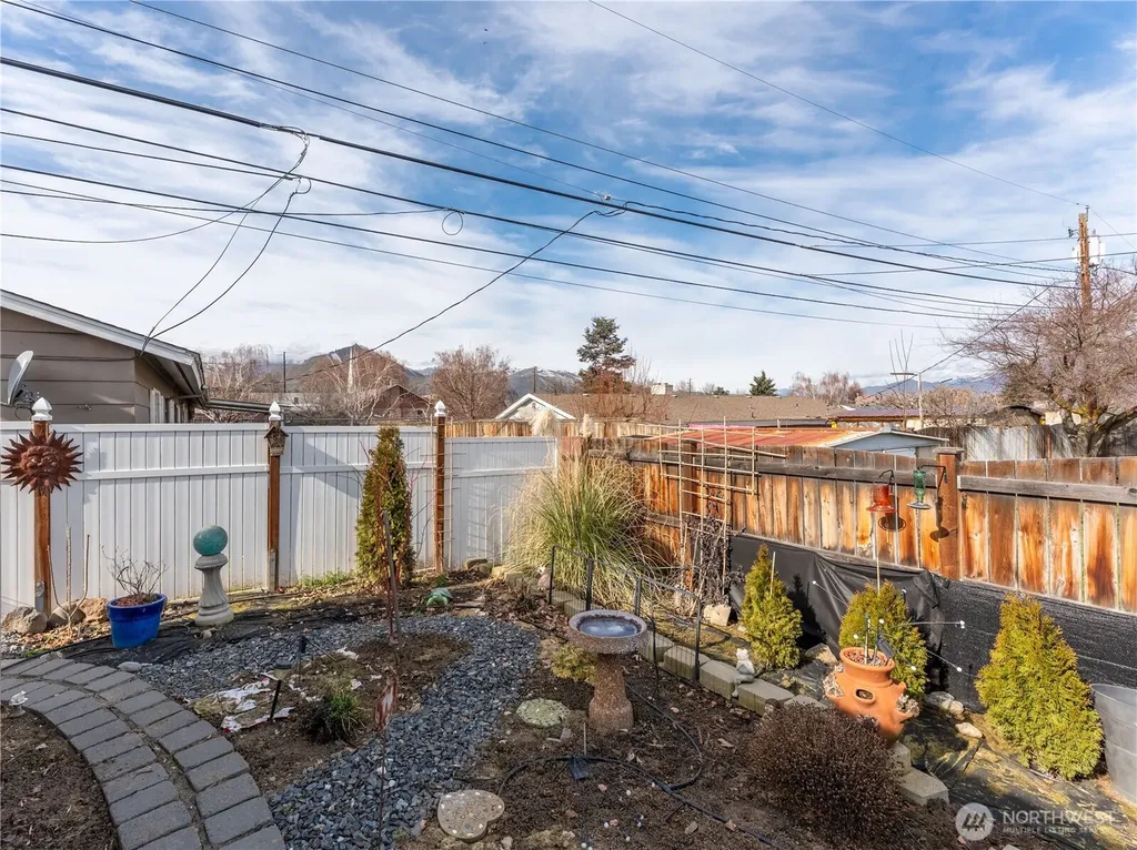 934 Stevens Street Wenatchee WA 98801