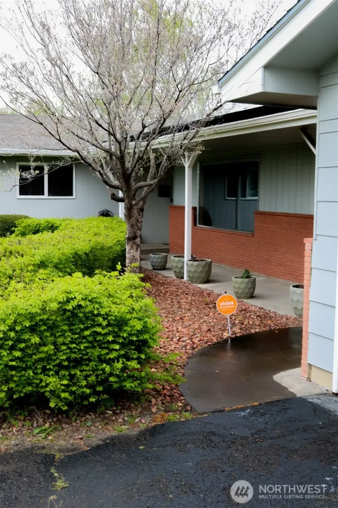 1917 Reser Road Walla Walla WA 99362