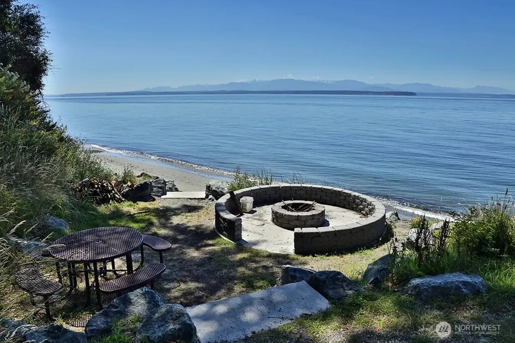 445 Mitchell Drive Coupeville WA 98239
