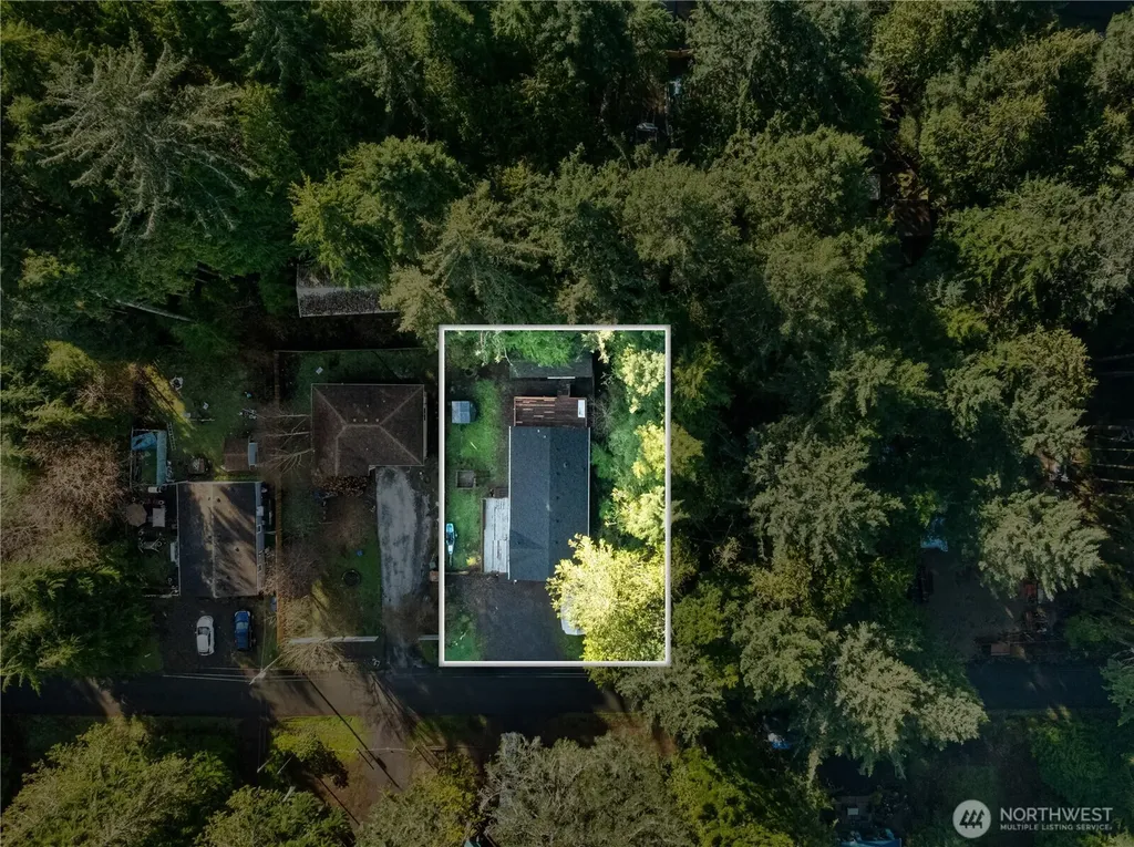 48 Robin Lane Pacific Beach WA 98571