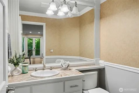 4102 194th Place NE Sammamish WA 98074