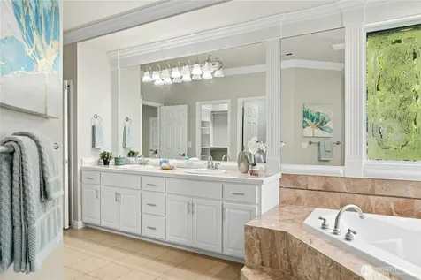 4102 194th Place NE Sammamish WA 98074