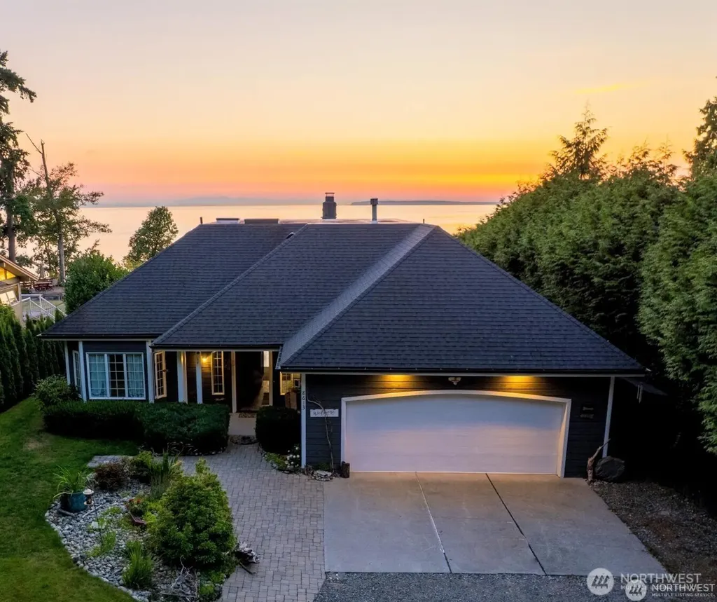 8613 Semiahmoo Drive Blaine WA 98230