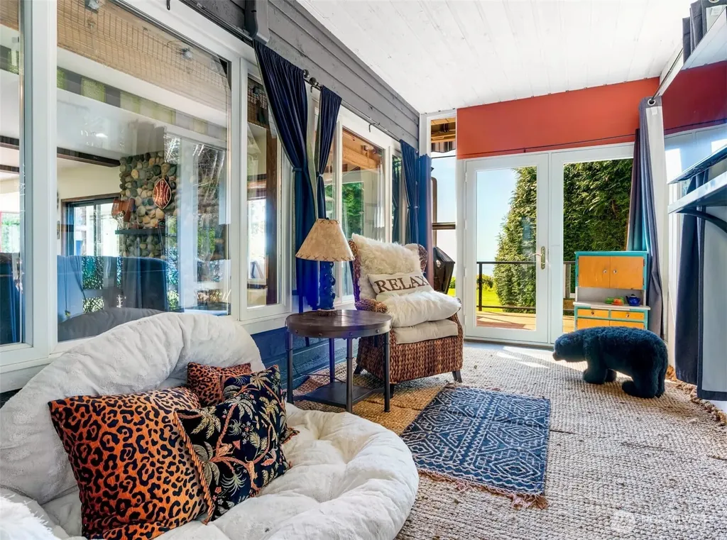 8613 Semiahmoo Drive Blaine WA 98230