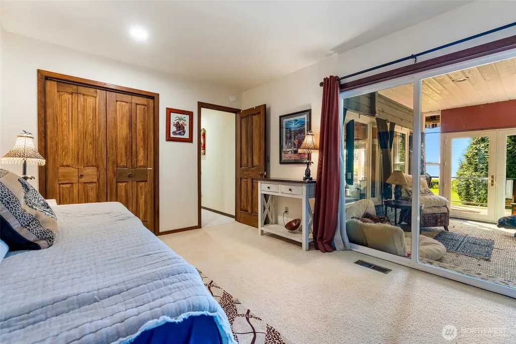 8613 Semiahmoo Drive Blaine WA 98230