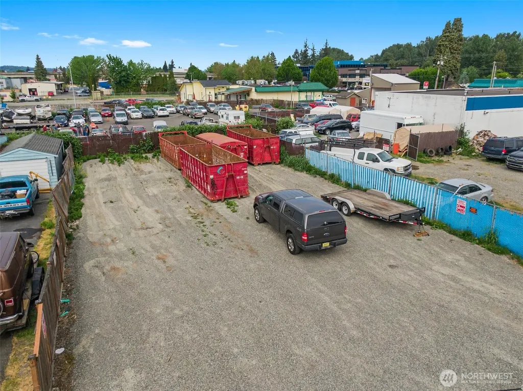 118 12th Street SE Puyallup WA 98372