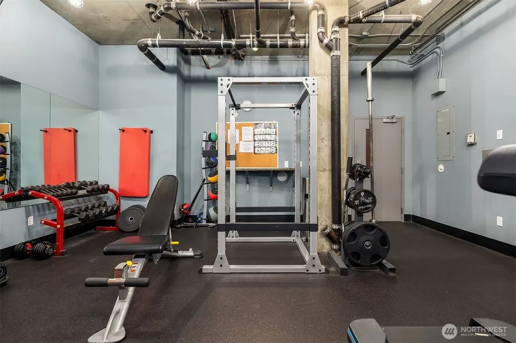 2504 Western Avenue Seattle WA 98121
