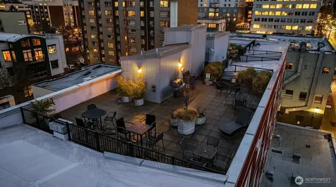 2504 Western Avenue Seattle WA 98121